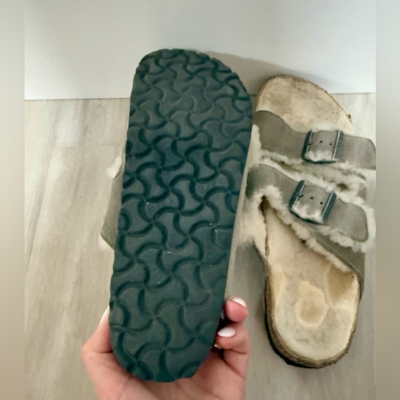 Womens Birkenstock Arizona Sz 41 US 10 Sherpa Fur Suede Shearling Sandals - Picture 7 of 8